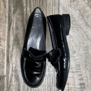 Stuart Weitzman Unisex Black Patent Leather Flats